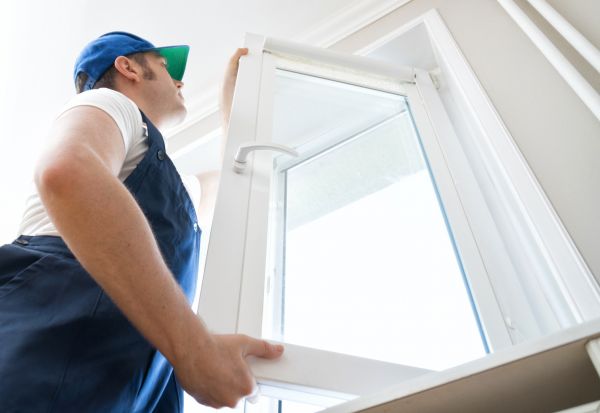 Cost of Bathroom Window Replacement in Van Nuys