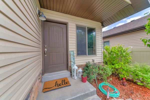 Cost of Retrofit Window Replacement in Van Nuys