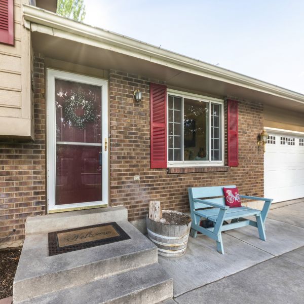 Cost of Hopper Window Replacement in Van Nuys